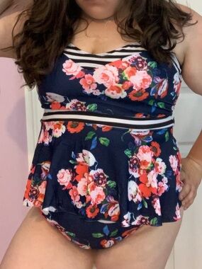 SHEIN Navy Floral Peplum Two Piece Tankini Size 1XL